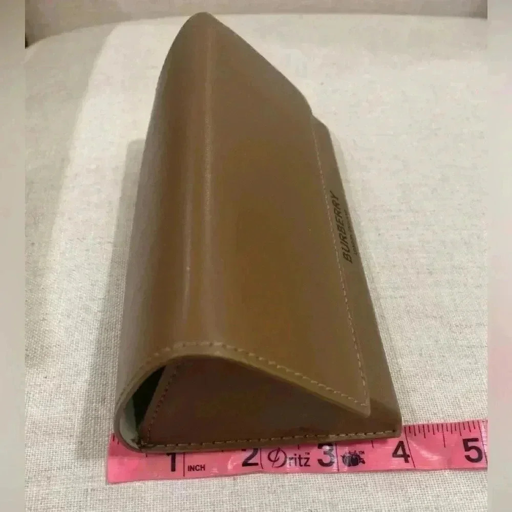 New Burberry Large Sunglasses Case - Picture 5 of 8